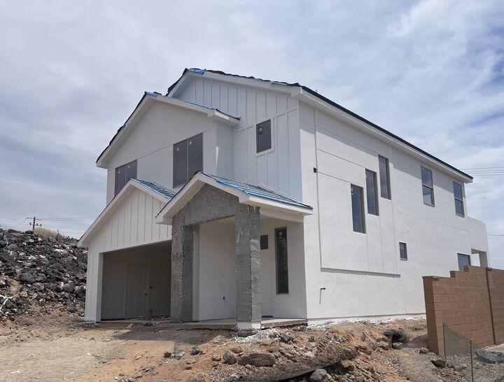 Property Photo: 486 N 1400 W UT 84737