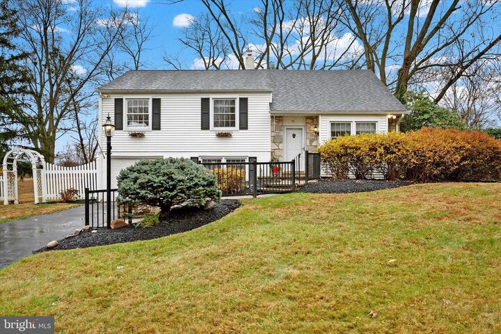 15 Flintlock Lane  Phoenixville PA 19460 photo