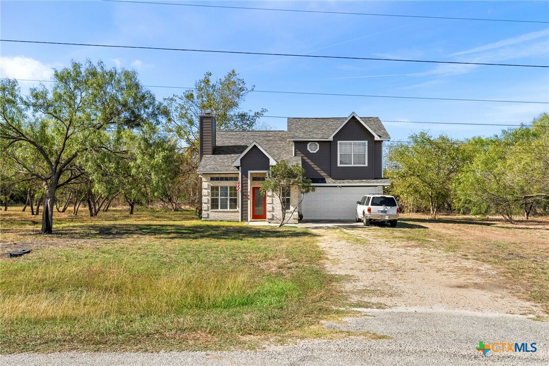 Property Photo:  148 Rogues Hollow  TX 78155 