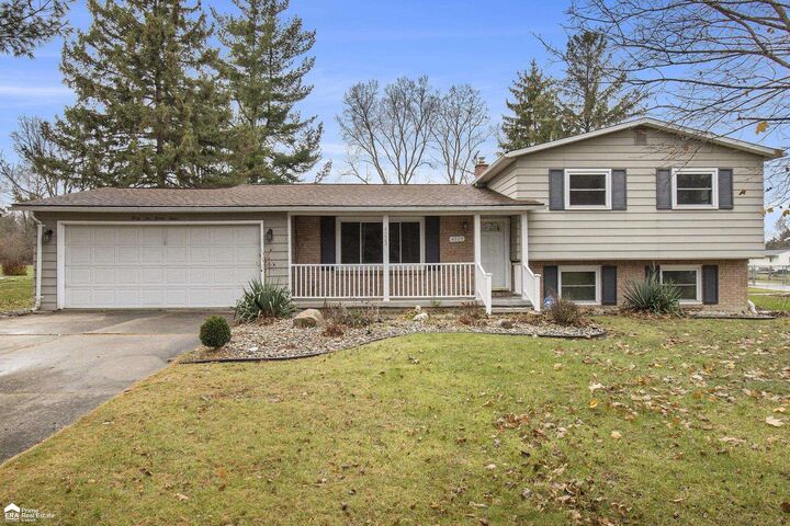 4223 Marianne Drive  Flushing MI 48433-2328 photo