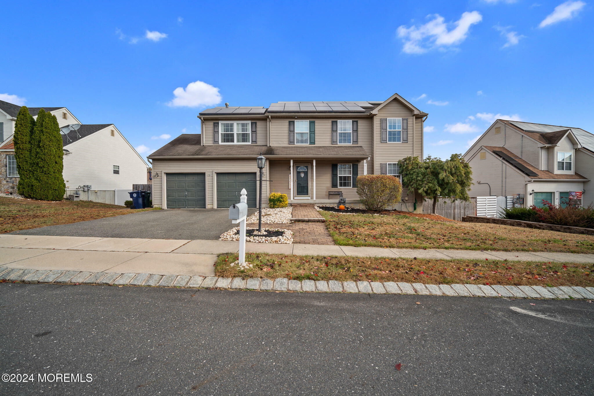 Property Photo:  4 Cobblestone Lane  NJ 08087 