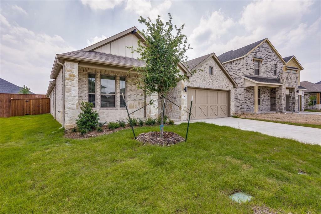 Property Photo:  136 Tioga Circle  TX 75165 