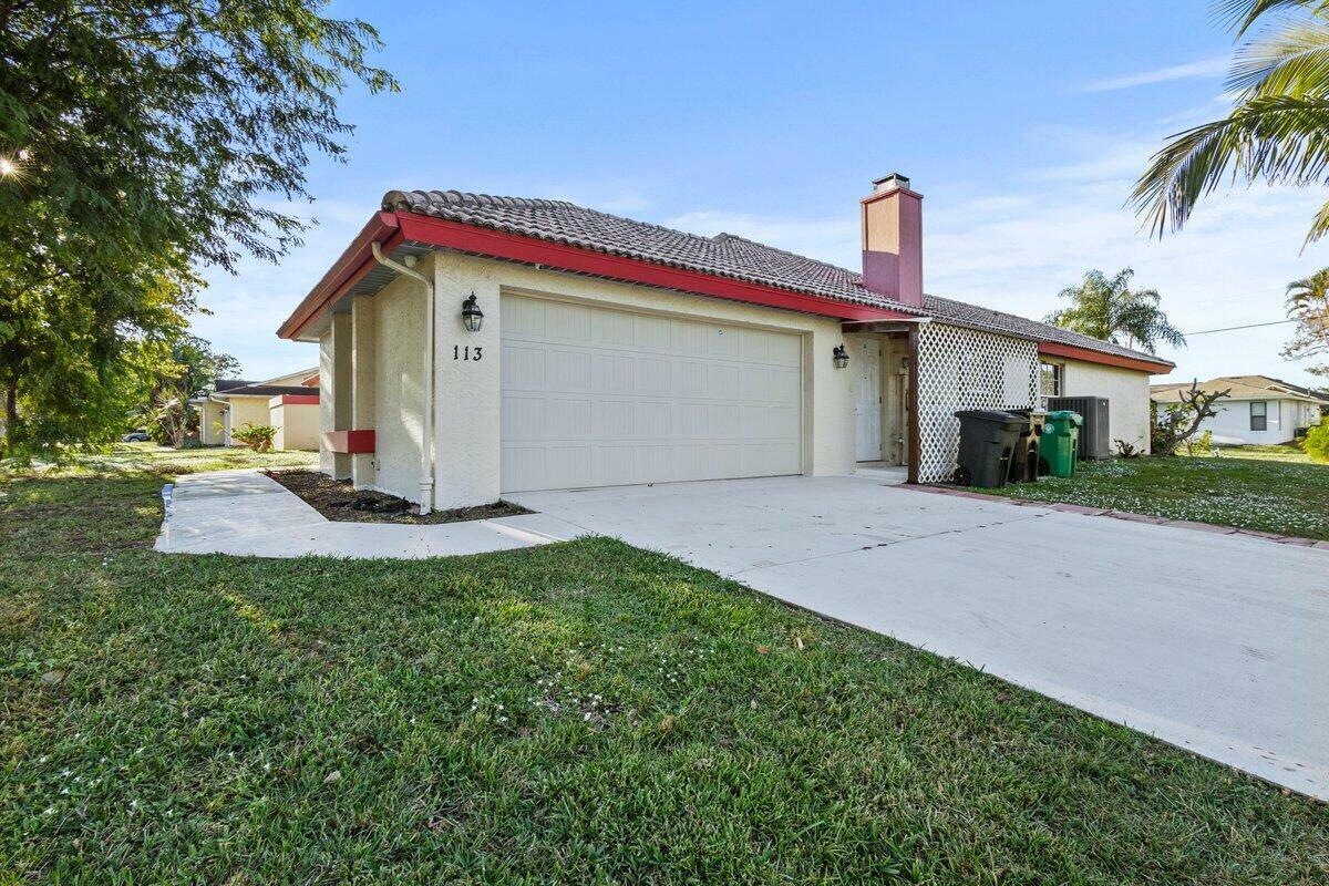 113 SW Thornhill Drive  Port Saint Lucie FL 34983 photo