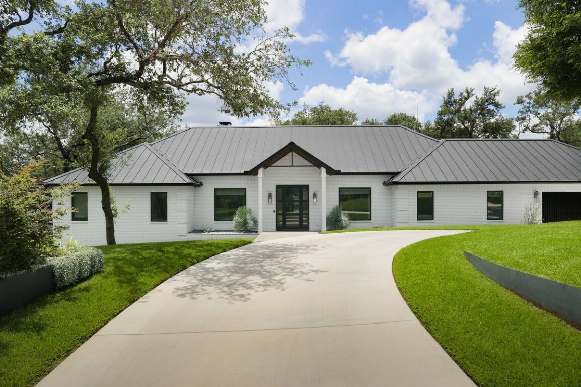 Property Photo: 4101 McBrine Place TX 78746