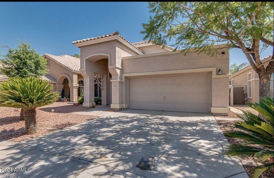 Property Photo:  237 W Bolero Drive  AZ 85284 