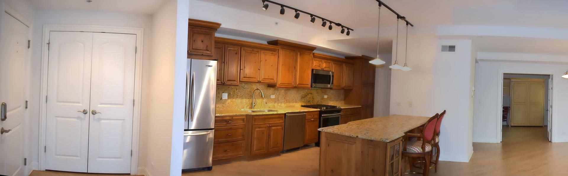 Property Photo:  417 N Cass Avenue 3D  IL 60559 