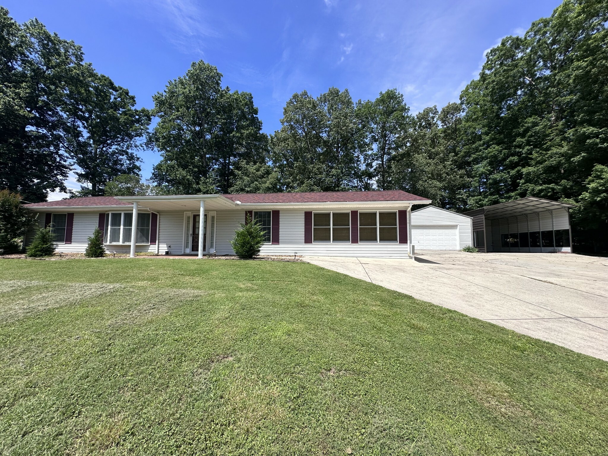 Property Photo: 126 Trotters Cir TN 37330