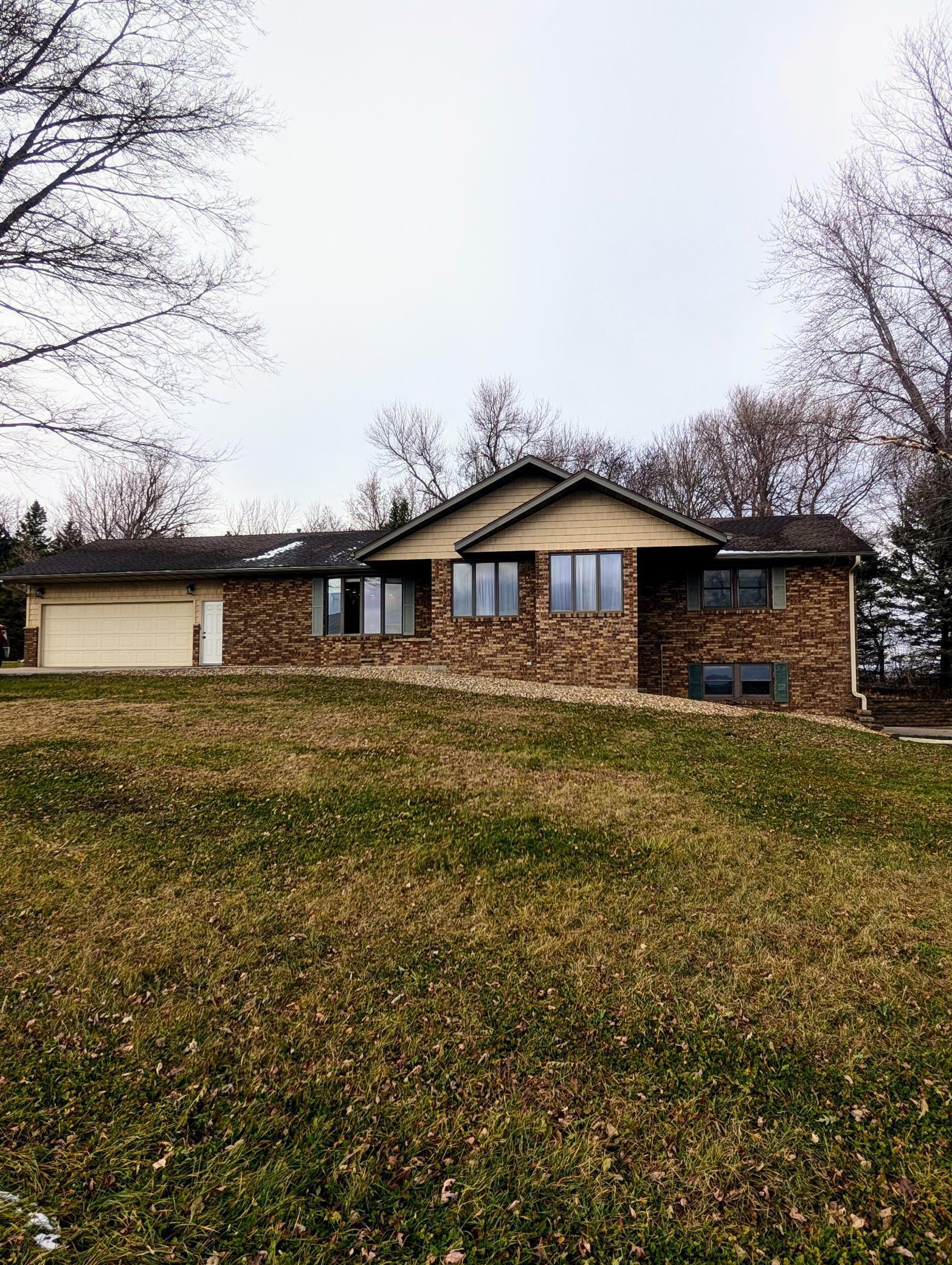 Property Photo:  19475 660th Avenue  MN 56009 