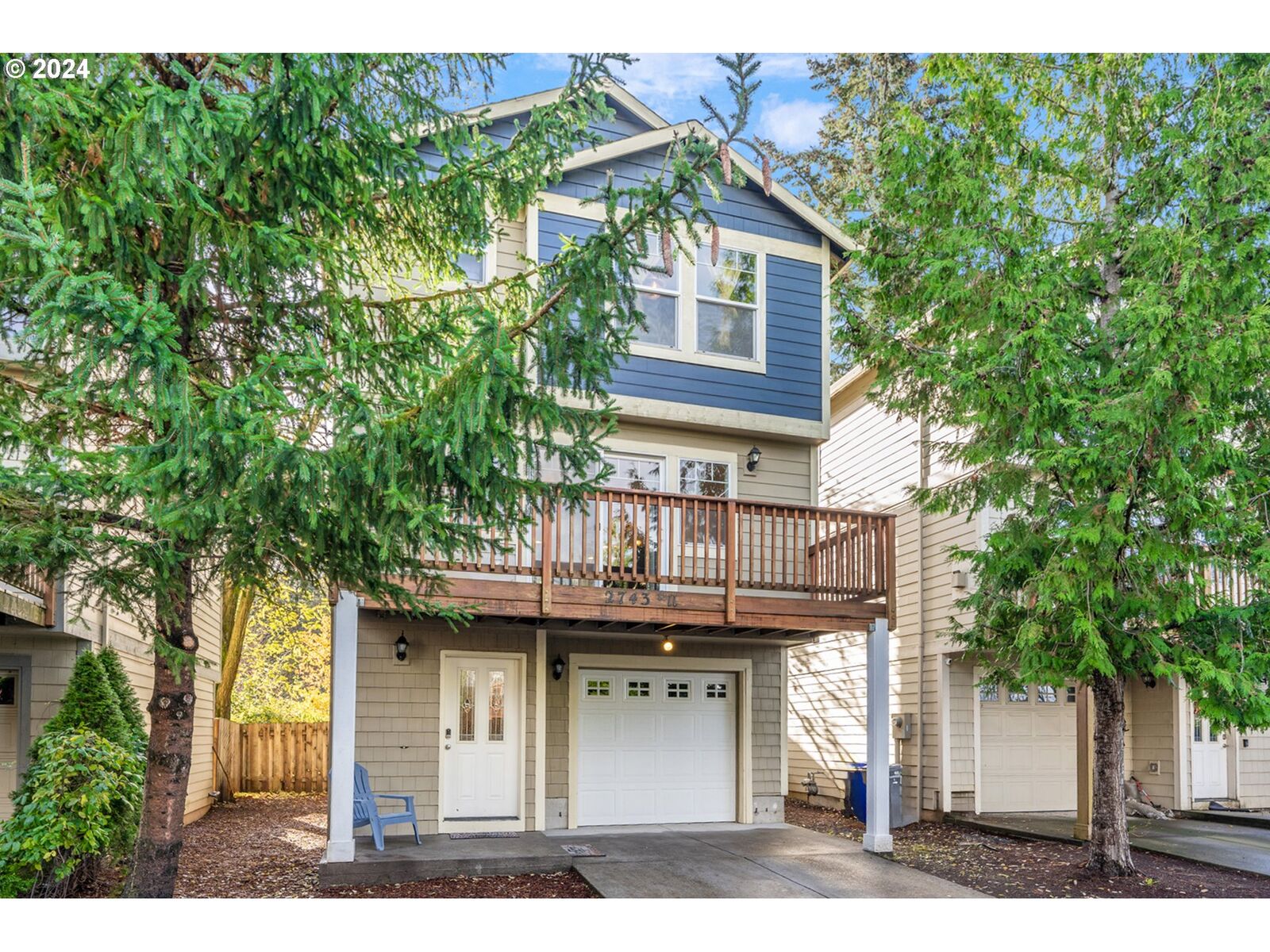 Property Photo: 2743 SE 98th Ave 11 OR 97266