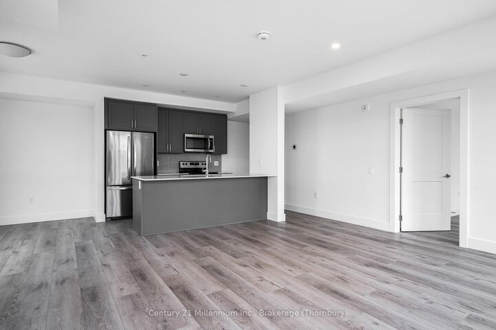 Property Photo:  4 Kimberly Lane 207  ON L9Y 5B4 