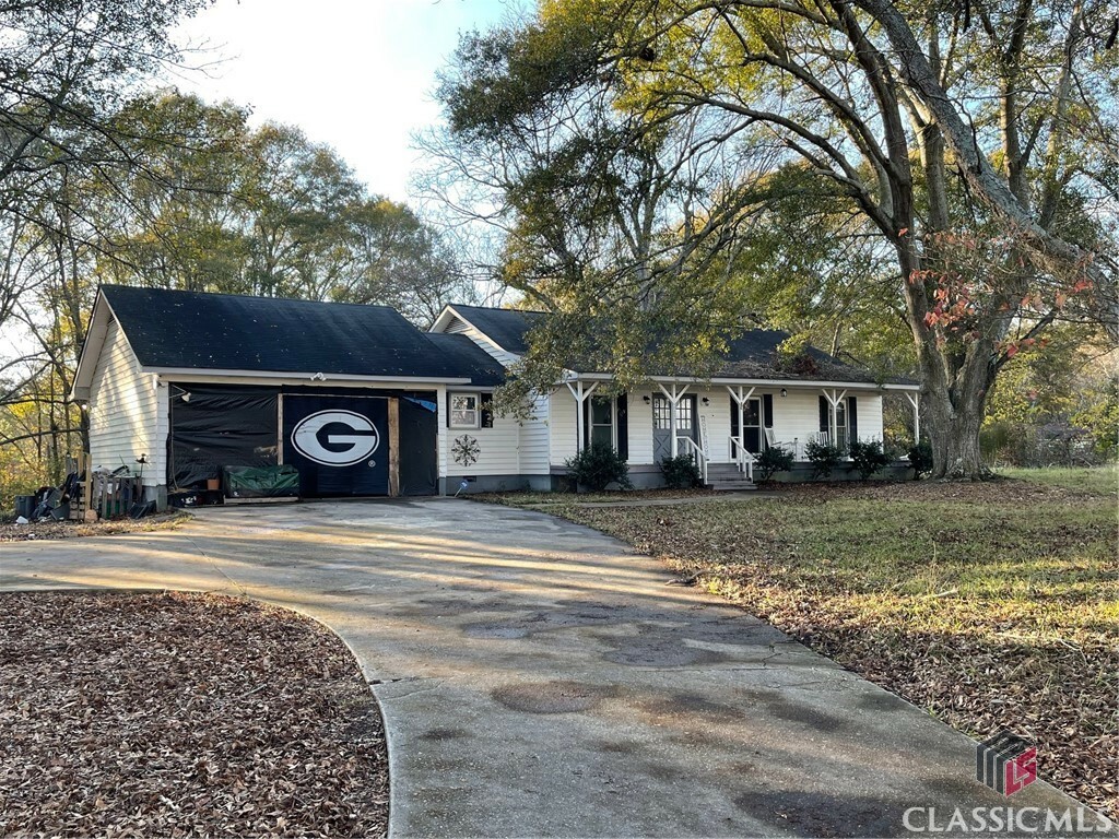 Property Photo:  2485 Beacon Light Road  GA 30643 