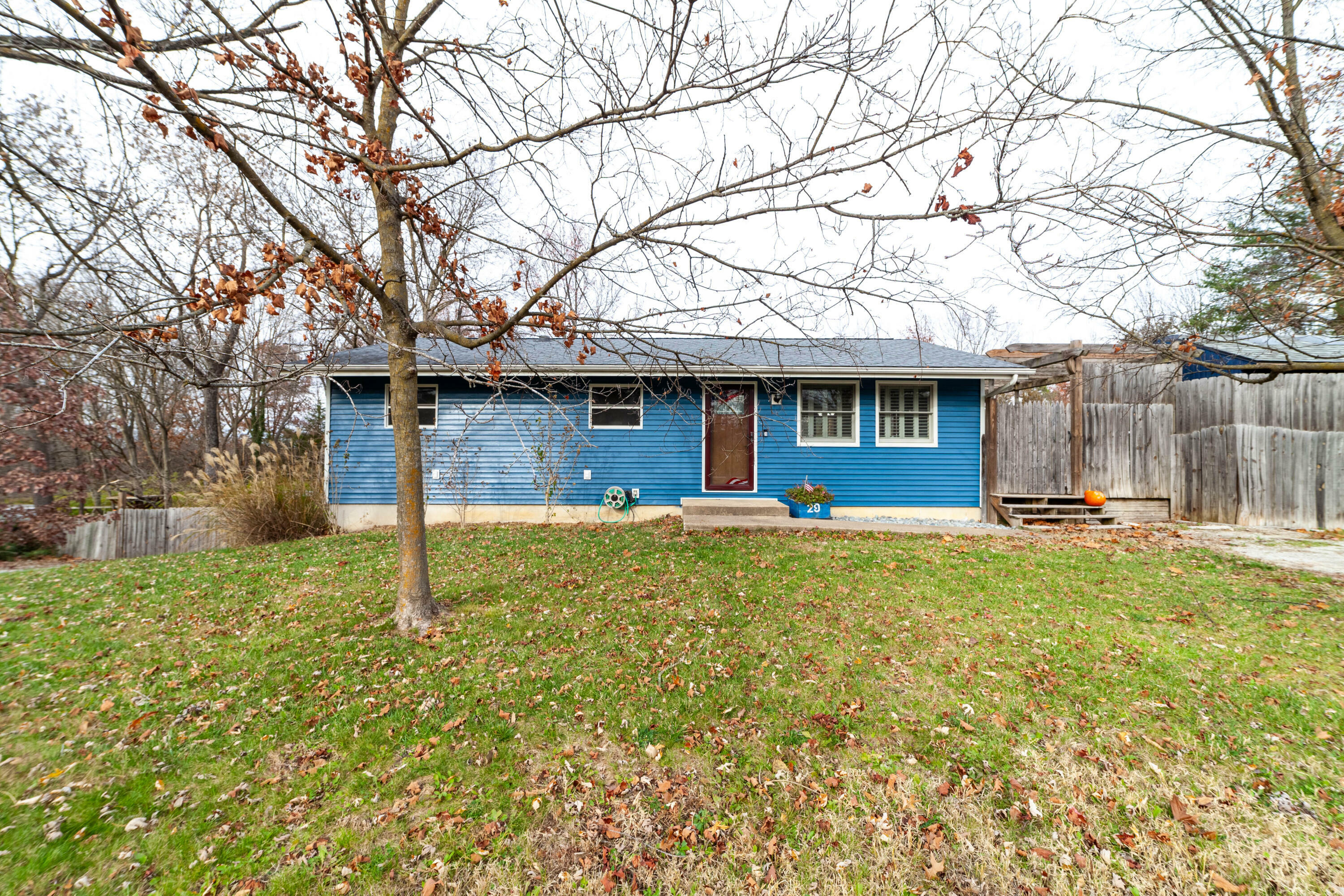 Property Photo:  29 E Clearview Dr  MO 65202 