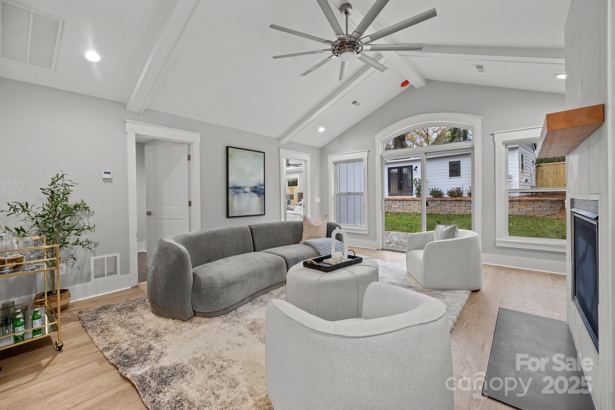 Property Photo: 1320 Brook Road NC 28205