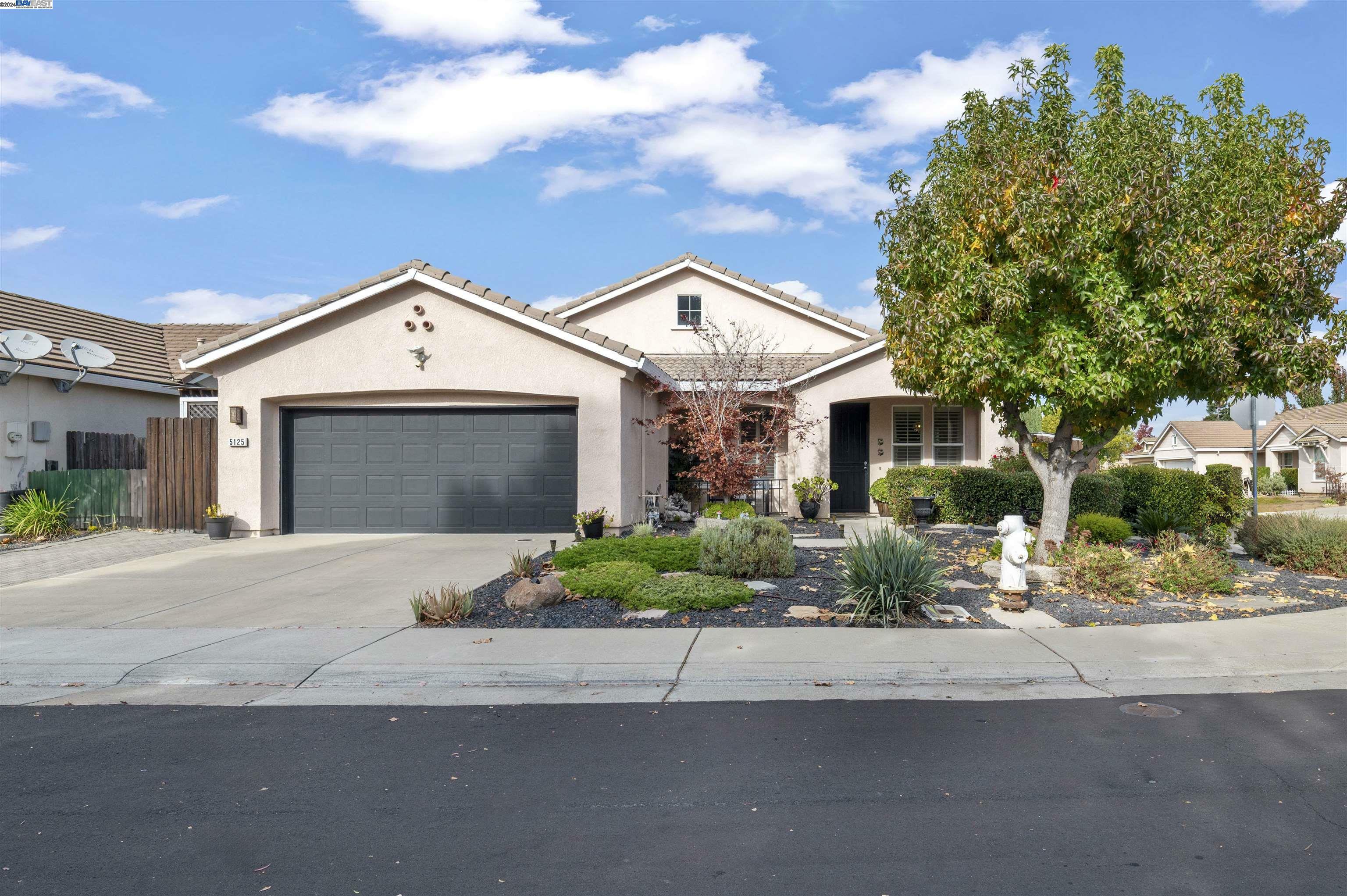 Property Photo:  5125 Cleveland Bay Way  CA 95757 