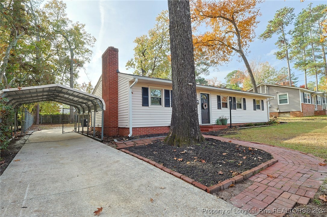 Property Photo: 1917 Cherokee Drive NC 28303