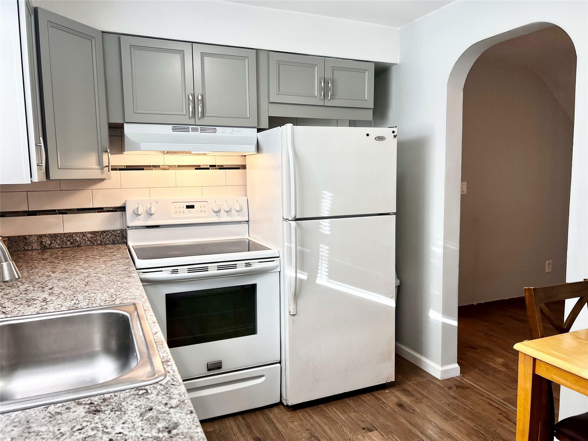 Property Photo:  102 Mark Avenue  NY 12550 