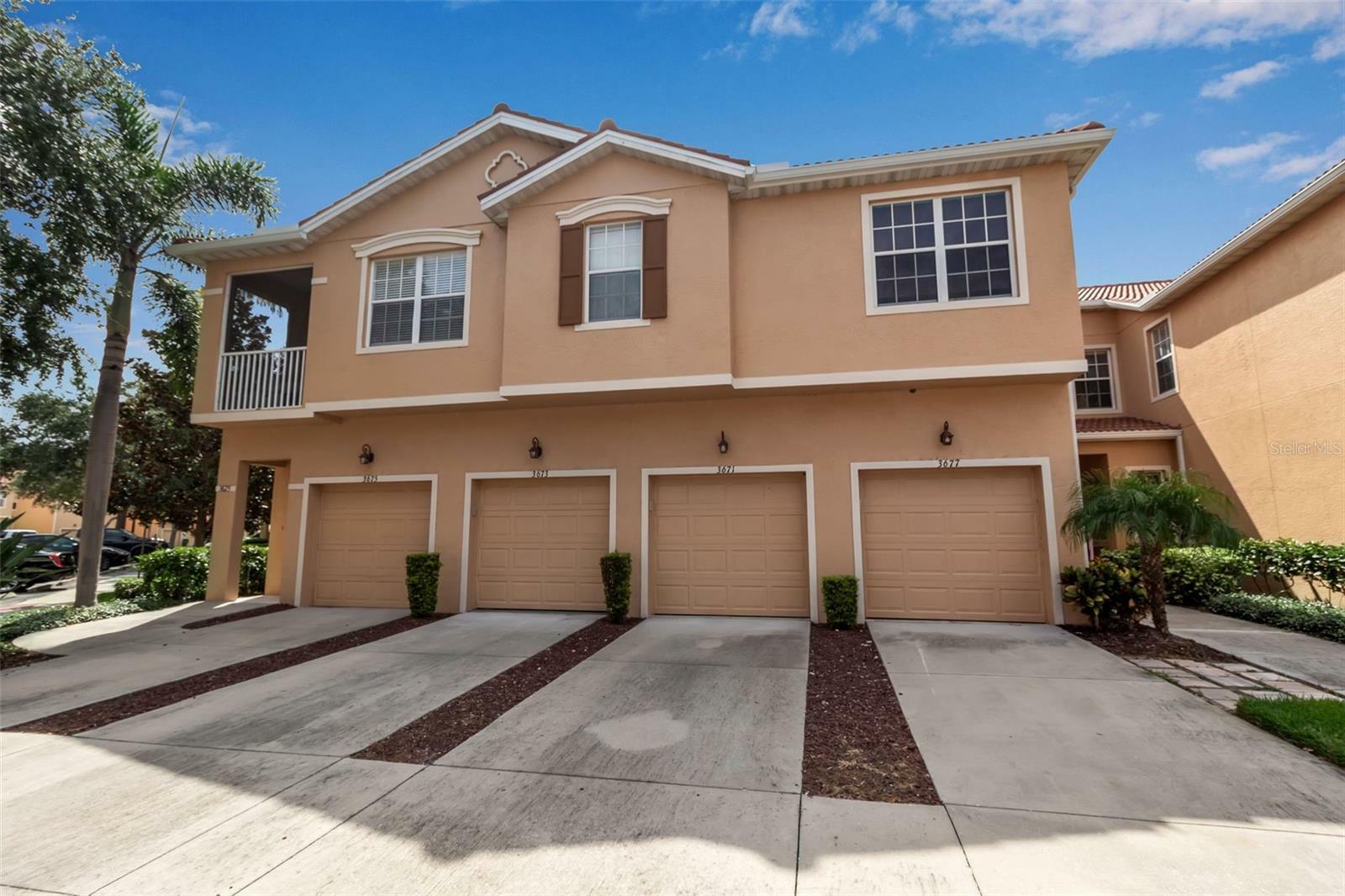 Property Photo:  3671 Parkridge Circle 8-201  FL 34243 