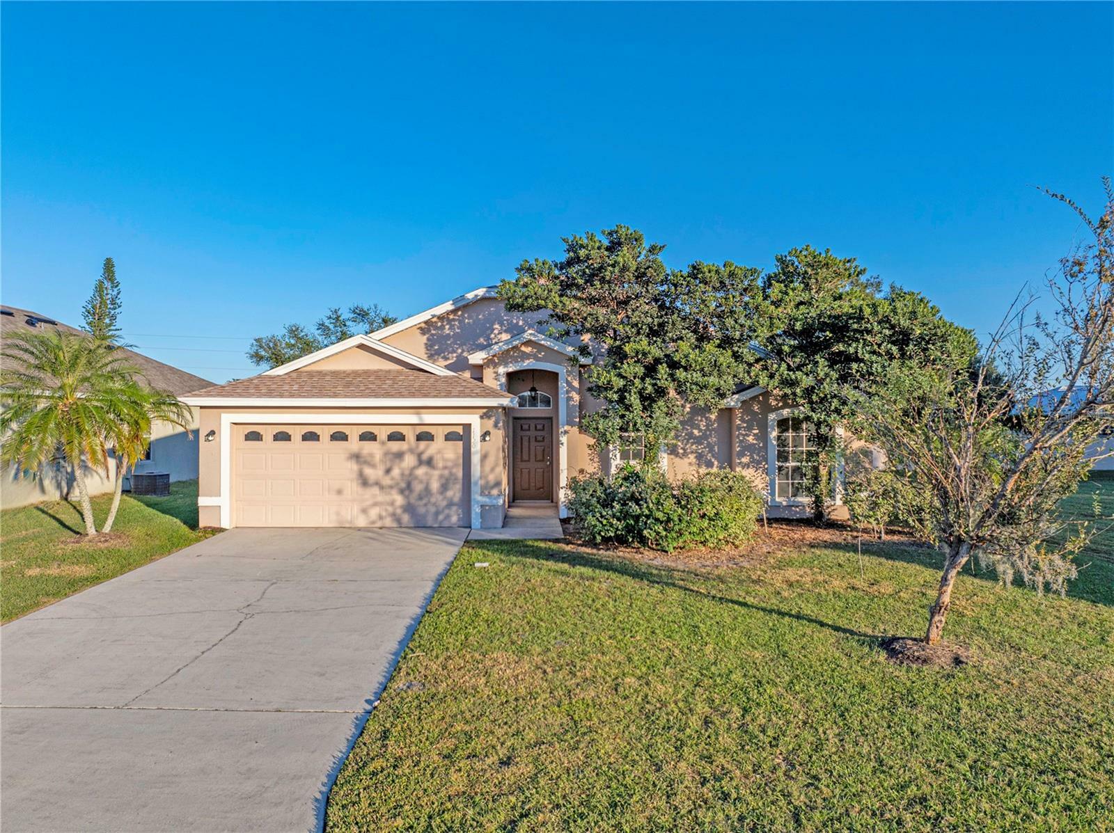 Property Photo:  1120 Brenton Manor Drive  FL 33881 