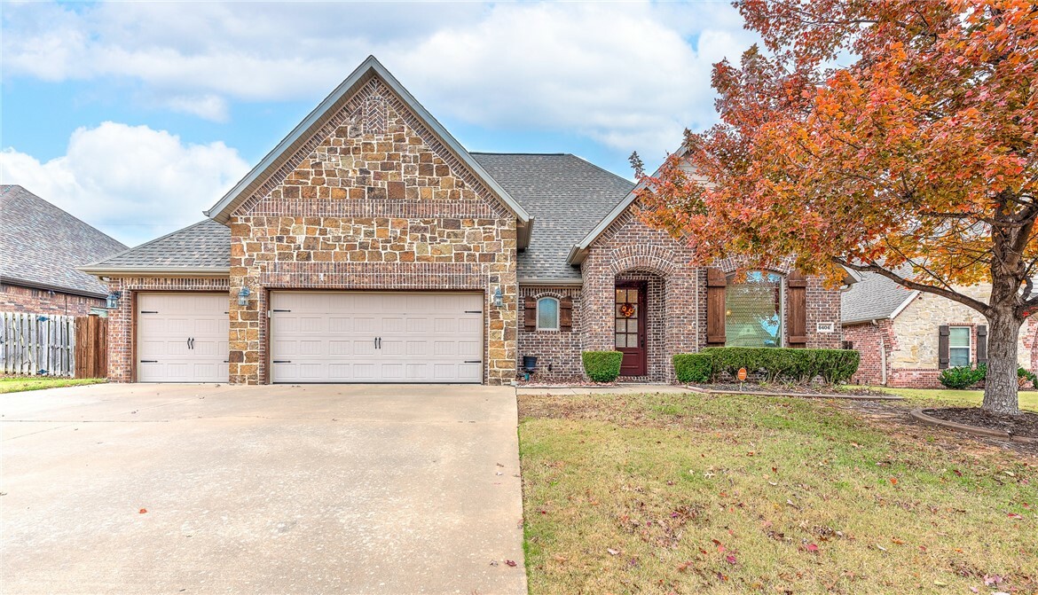 Property Photo:  6404 S 35th Street  AR 72758 