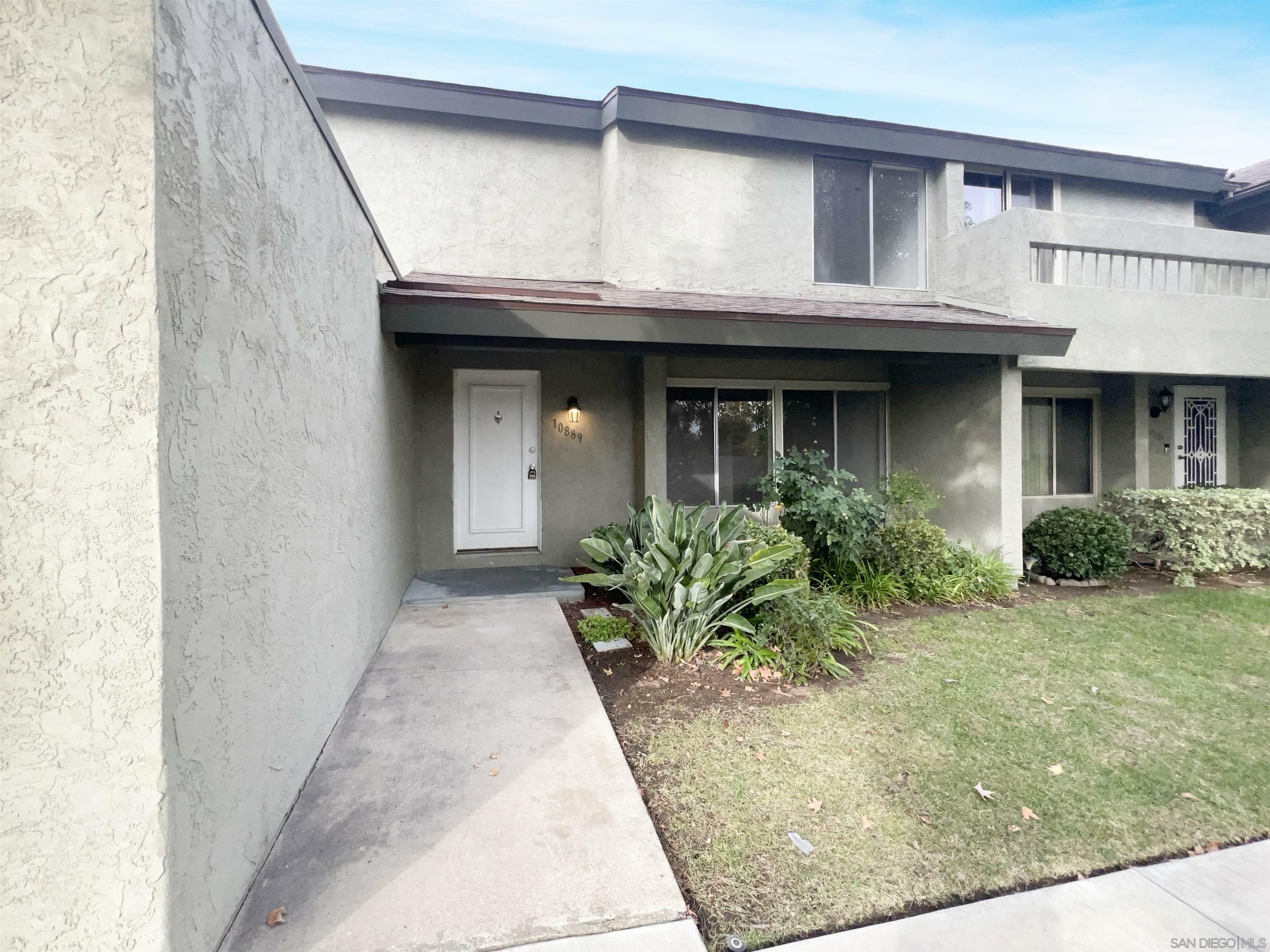 10889 Lamentin Ct  San Diego CA 92124 photo