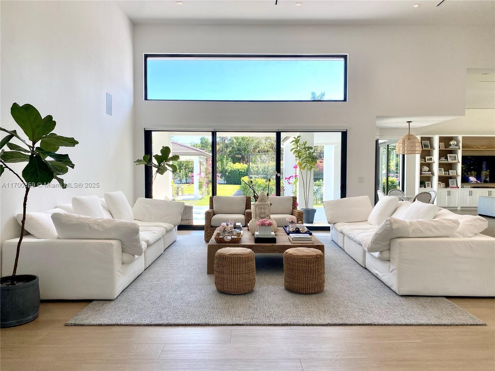 Property Photo:  4710 Pine Dr  FL 33143 