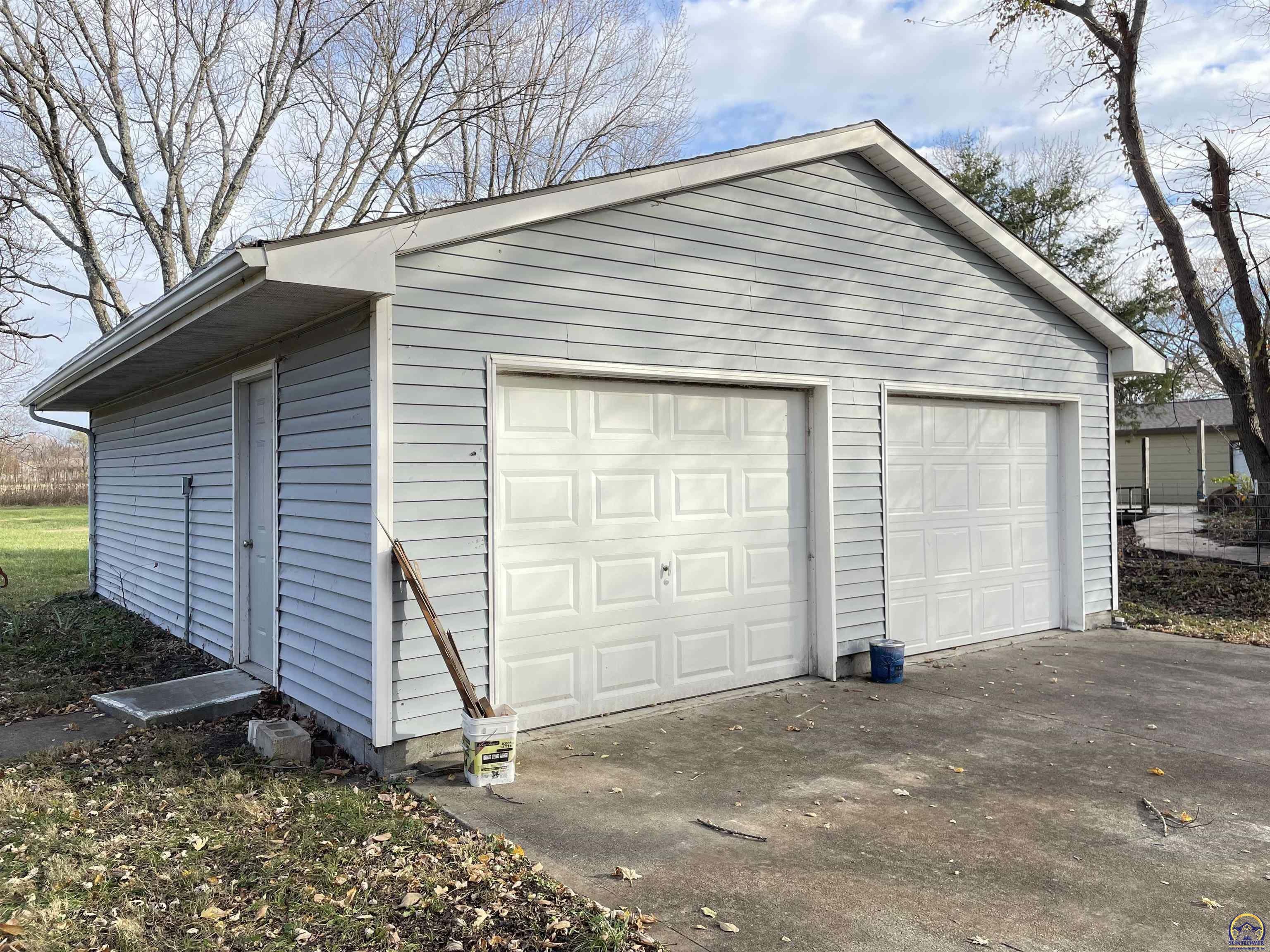 Property Photo:  202 N Owen  KS 66512 