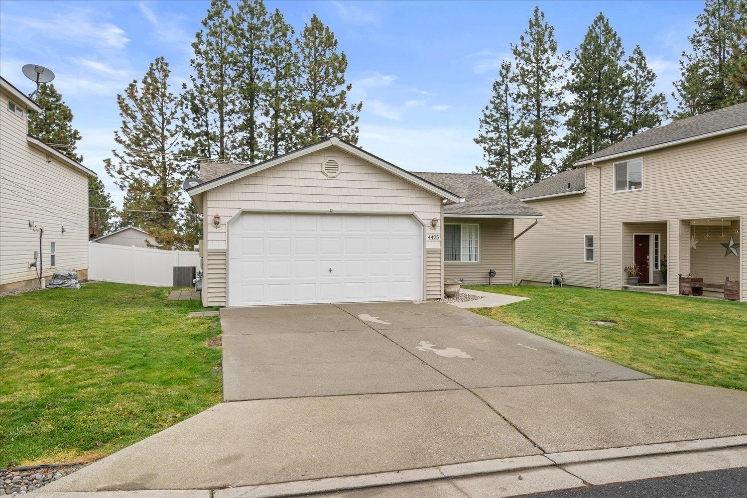 Property Photo:  4425 E 16th Ave  WA 99212 