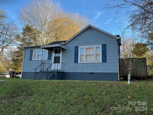 Property Photo: 1001 W End Avenue NC 28677