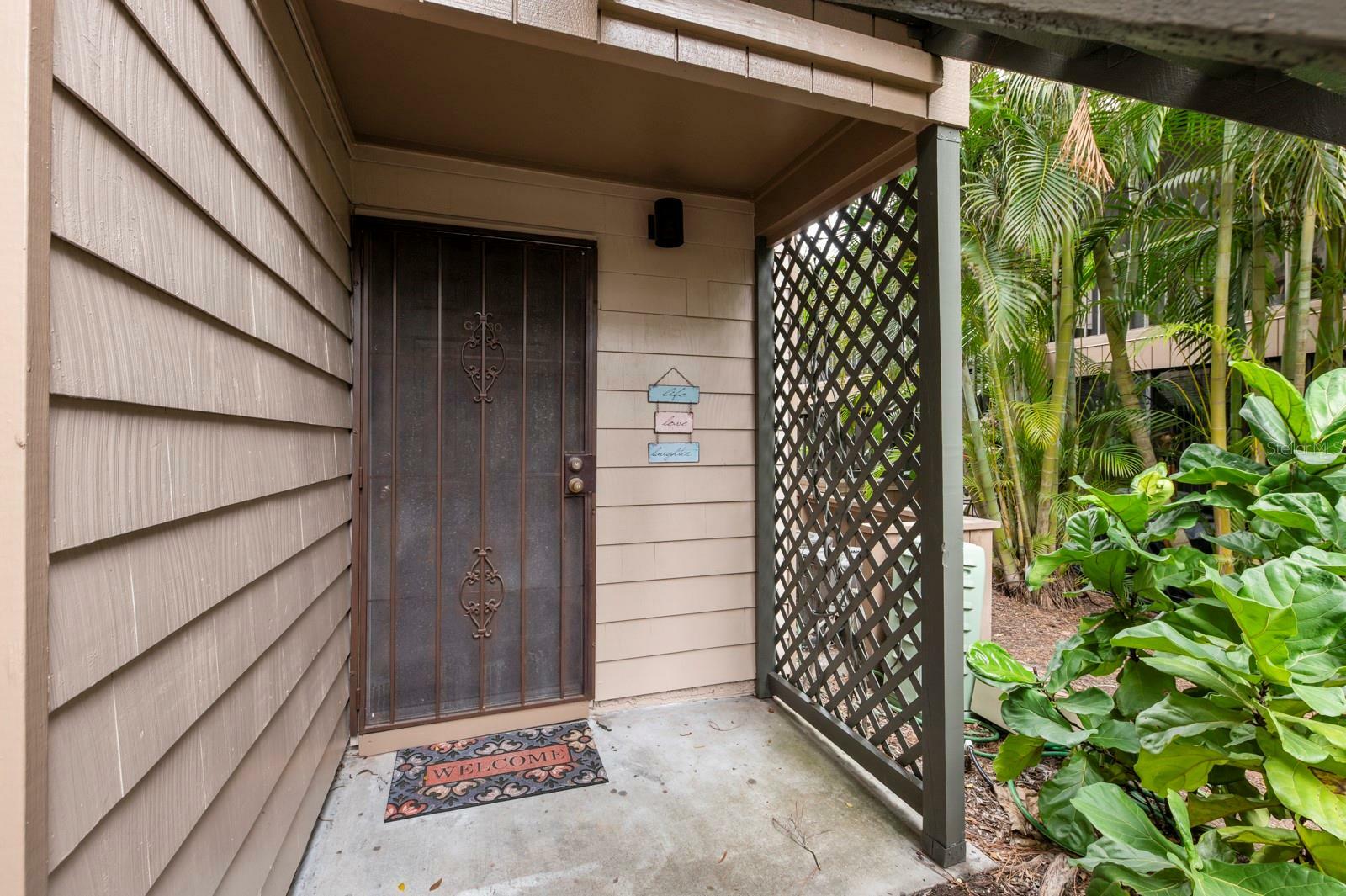 Property Photo:  1720 Glenhouse Drive 330  FL 34231 