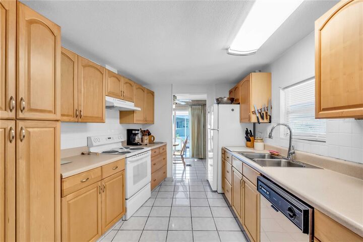 Property Photo:  3213 Sumac Terrace  FL 34237 