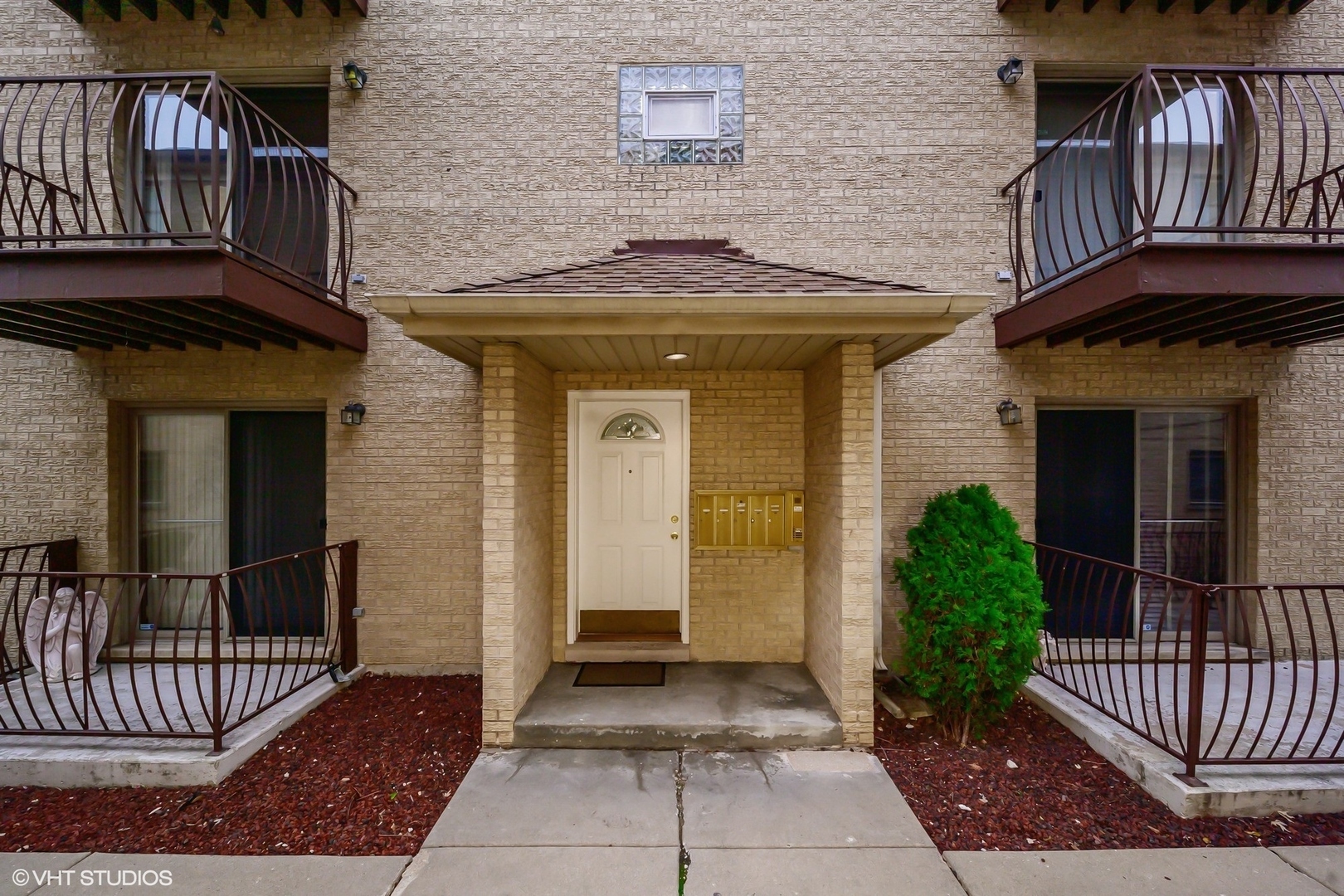 Property Photo:  2431 N 77th Avenue 2W  IL 60707 