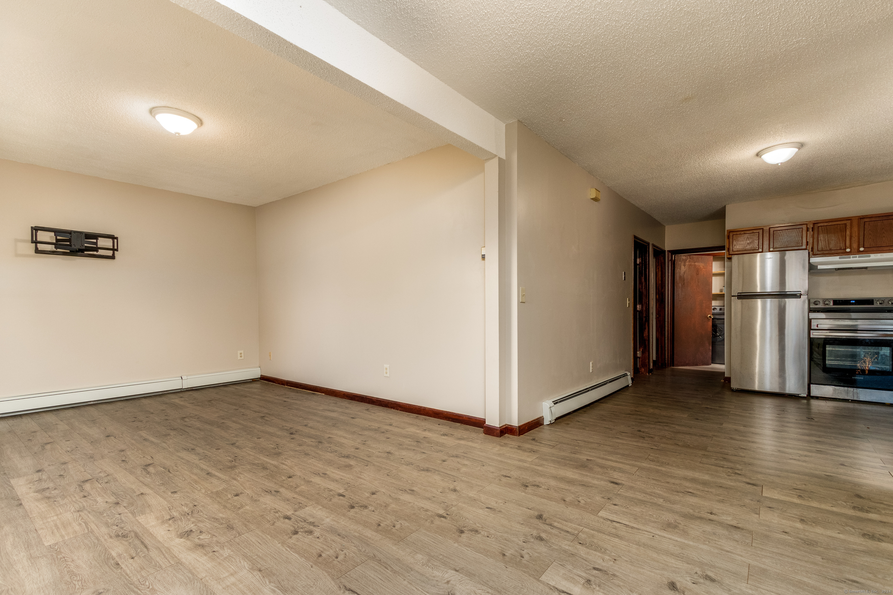 Property Photo:  53 Green Street  CT 06708 