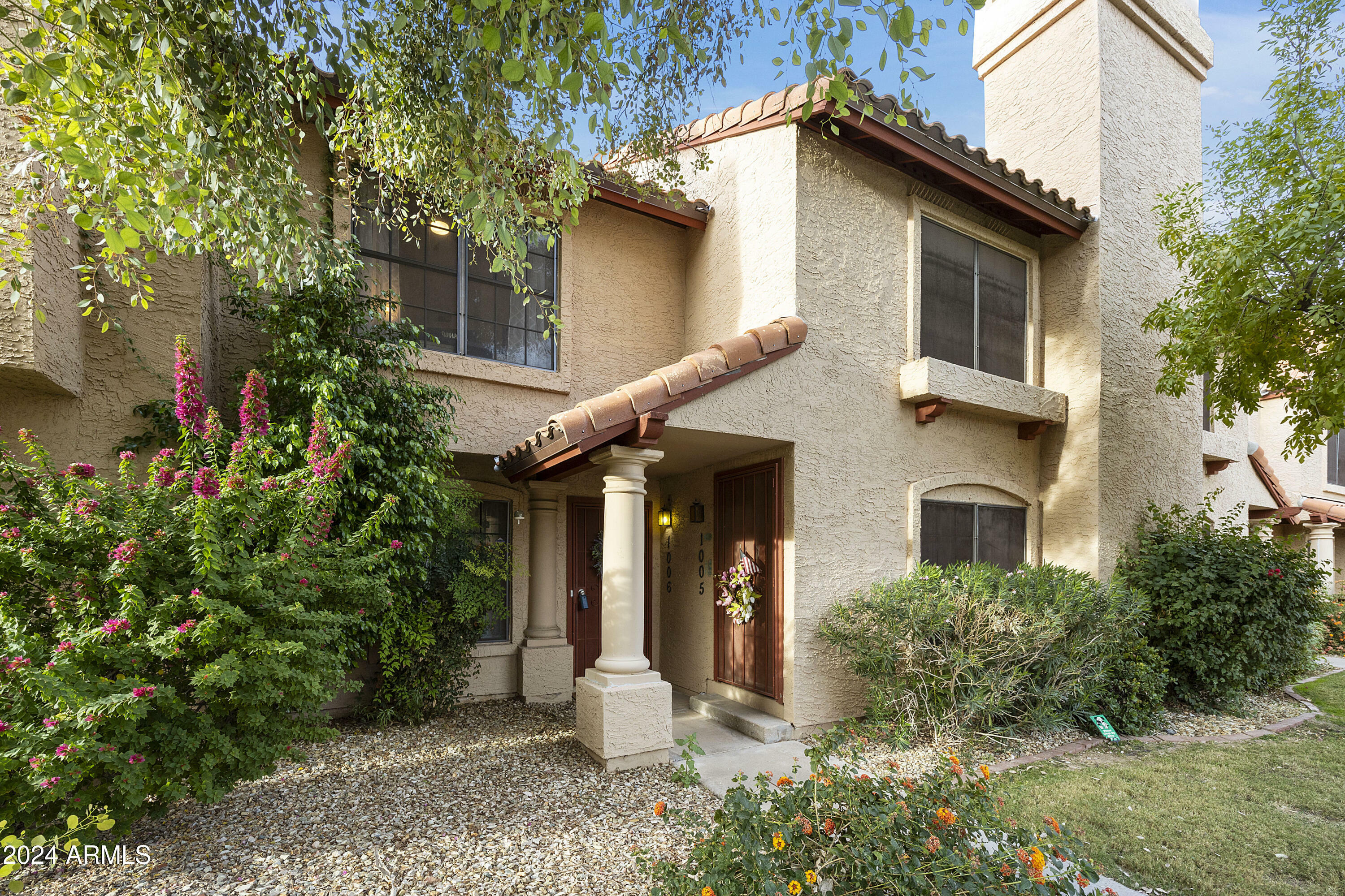 Property Photo:  4901 E Kelton Lane 1006  AZ 85254 