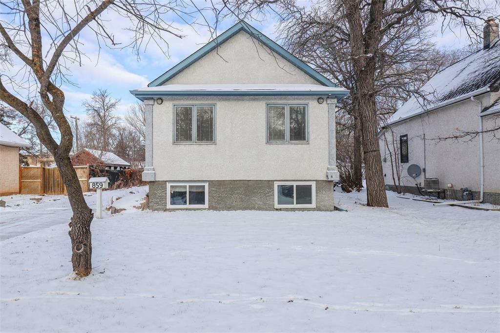 Photo de la propriété:  859 St Therese Avenue  MB R3V 1H7 