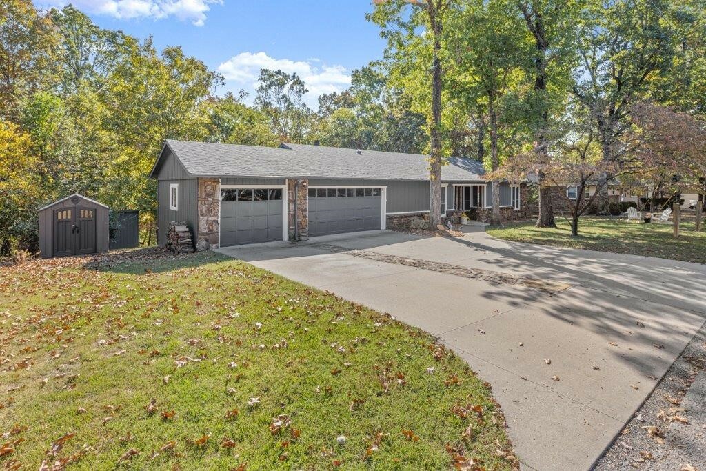 Property Photo:  8652 Haven Drive  AR 72756 