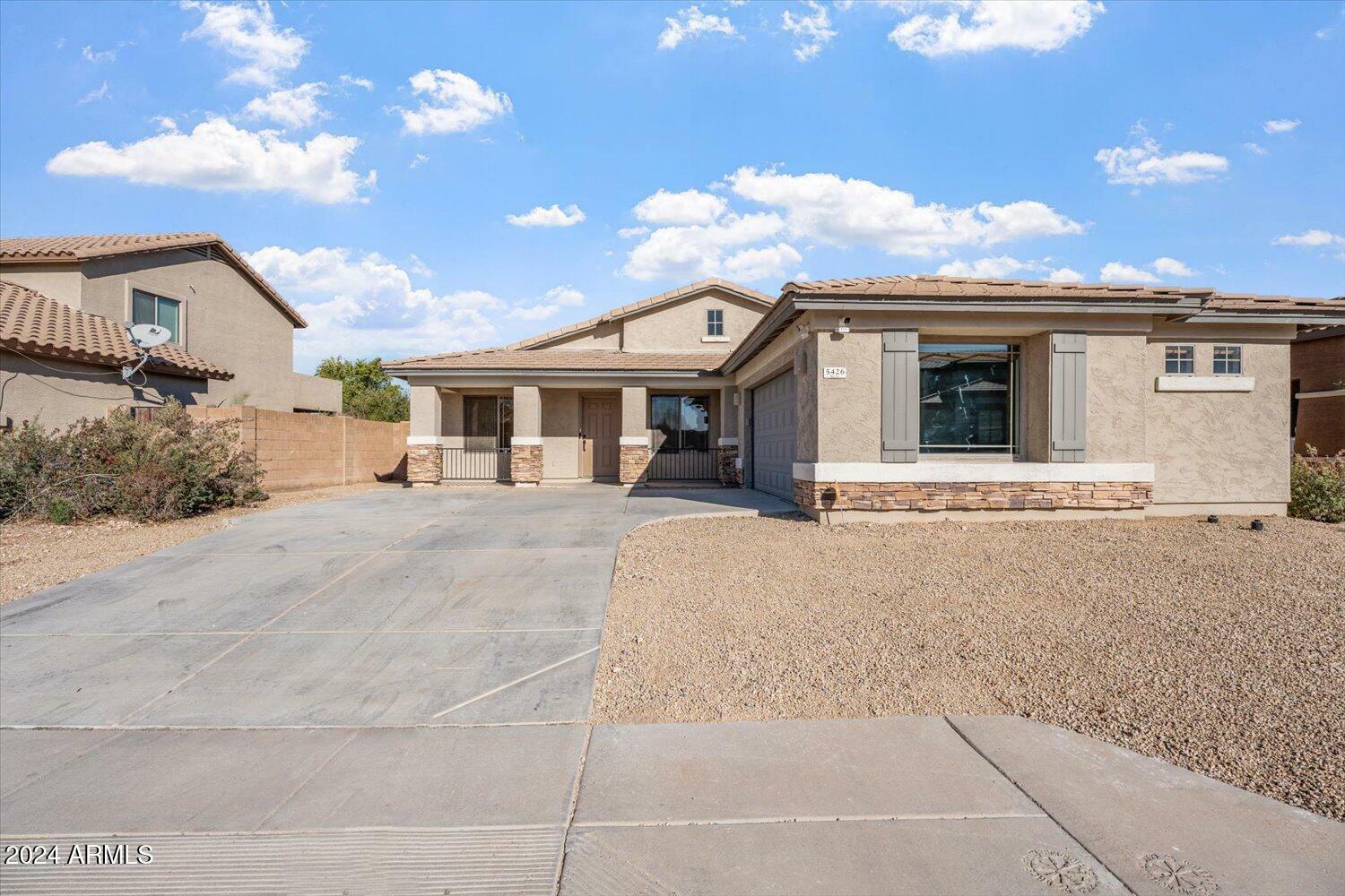 Property Photo: 5426 W Ian Drive AZ 85339