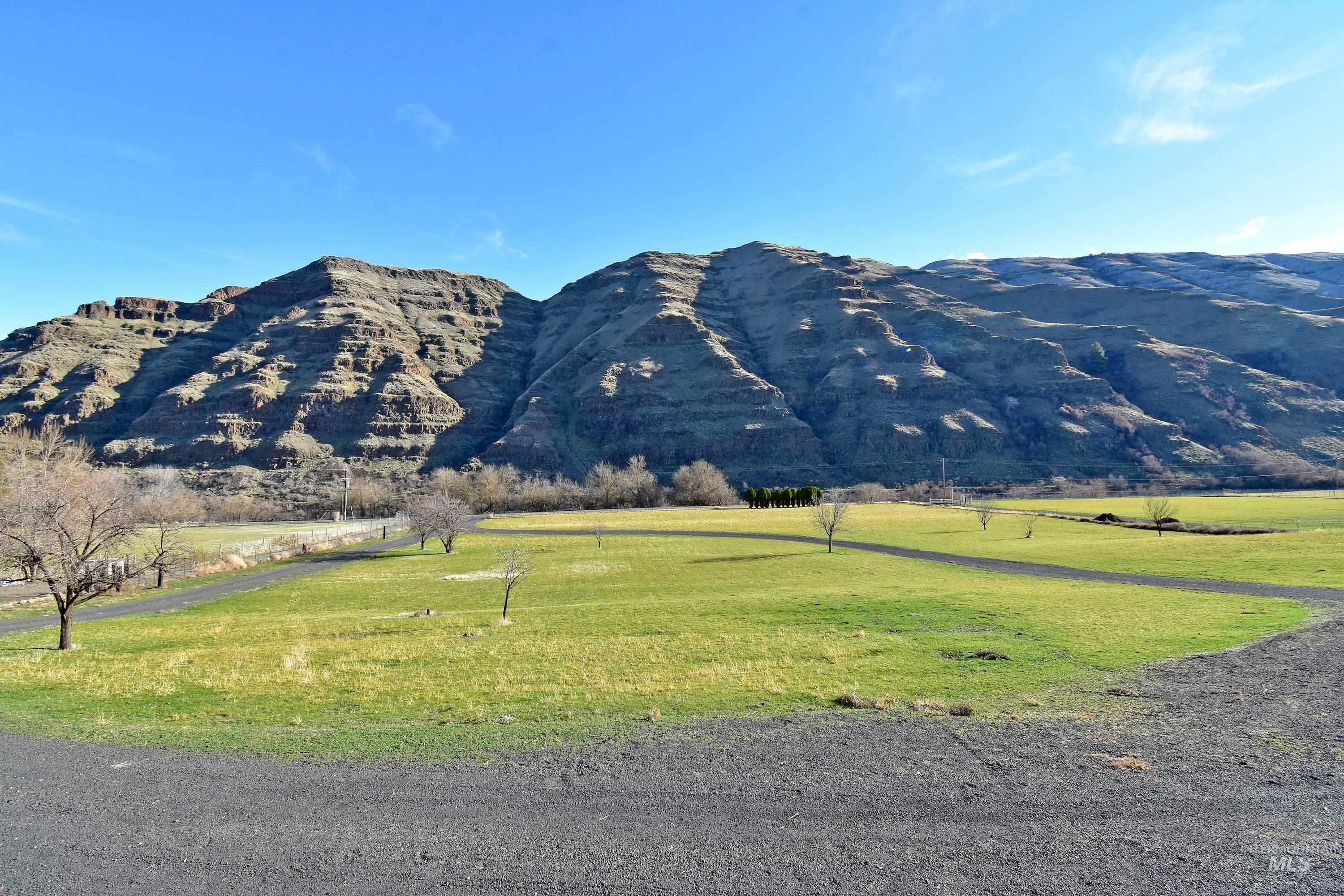 Property Photo:  16186 Snake River Road  WA 99402 