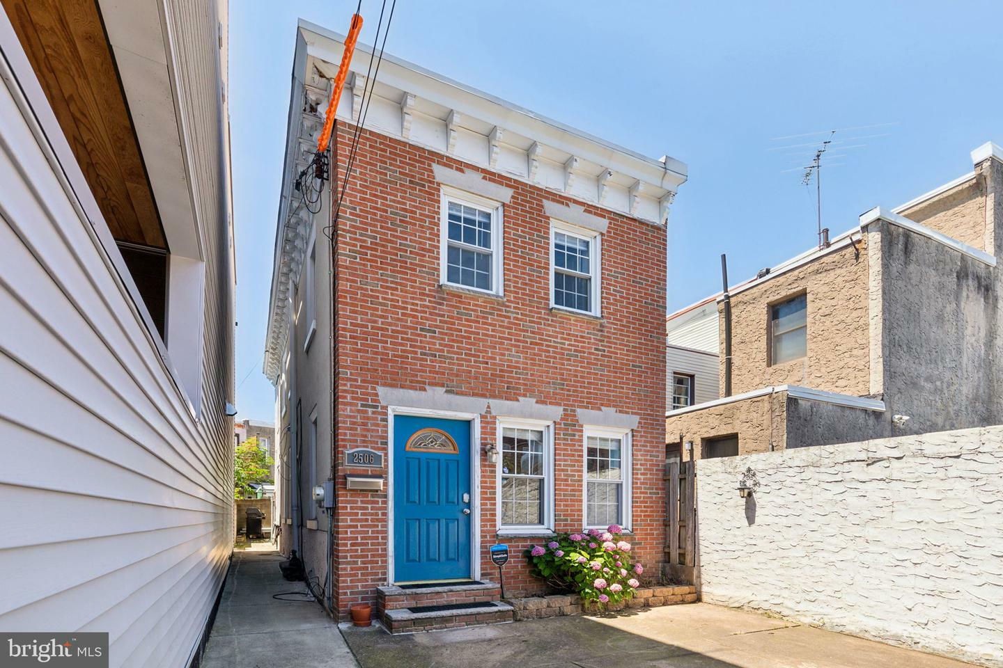 Property Photo:  2506 E Dauphin Street  PA 19125 