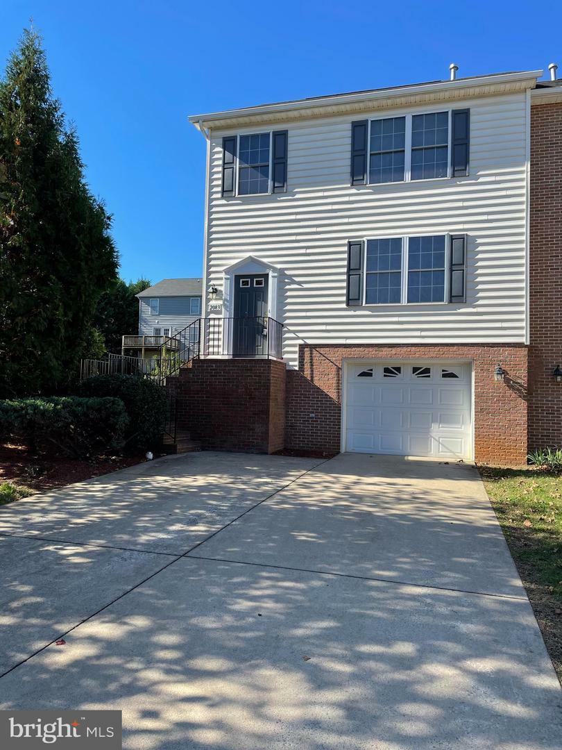 Property Photo: 2083 Honeysuckle Lane VA 22601