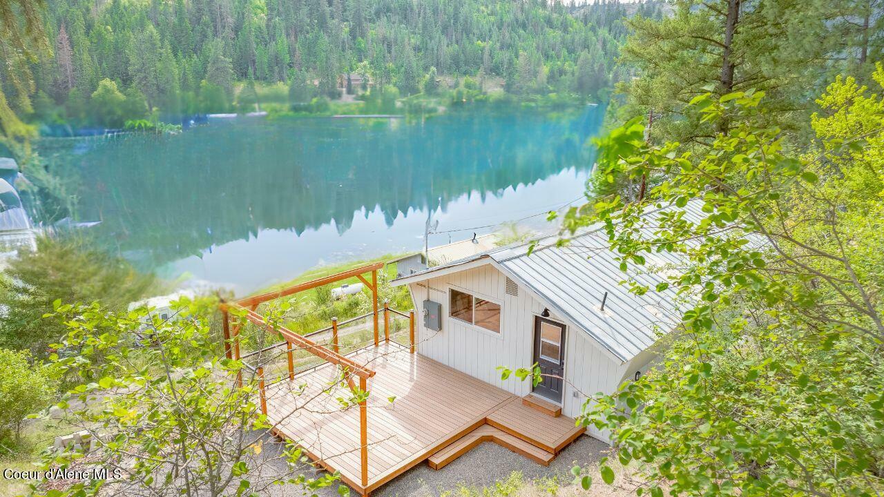 Property Photo:  26312 S Anderson Dr Black Lake  ID 83861 