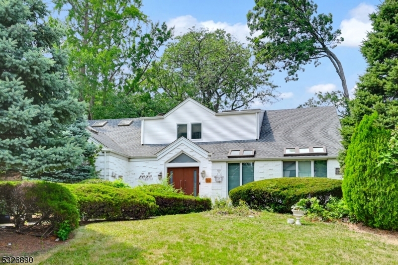 Property Photo:  96 Elmwood Ave  NJ 07055 