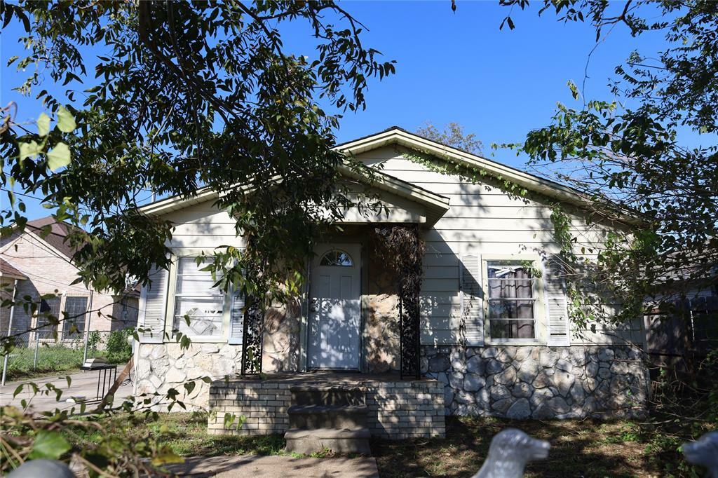 Property Photo:  2925 Bertrand Street  TX 77093 