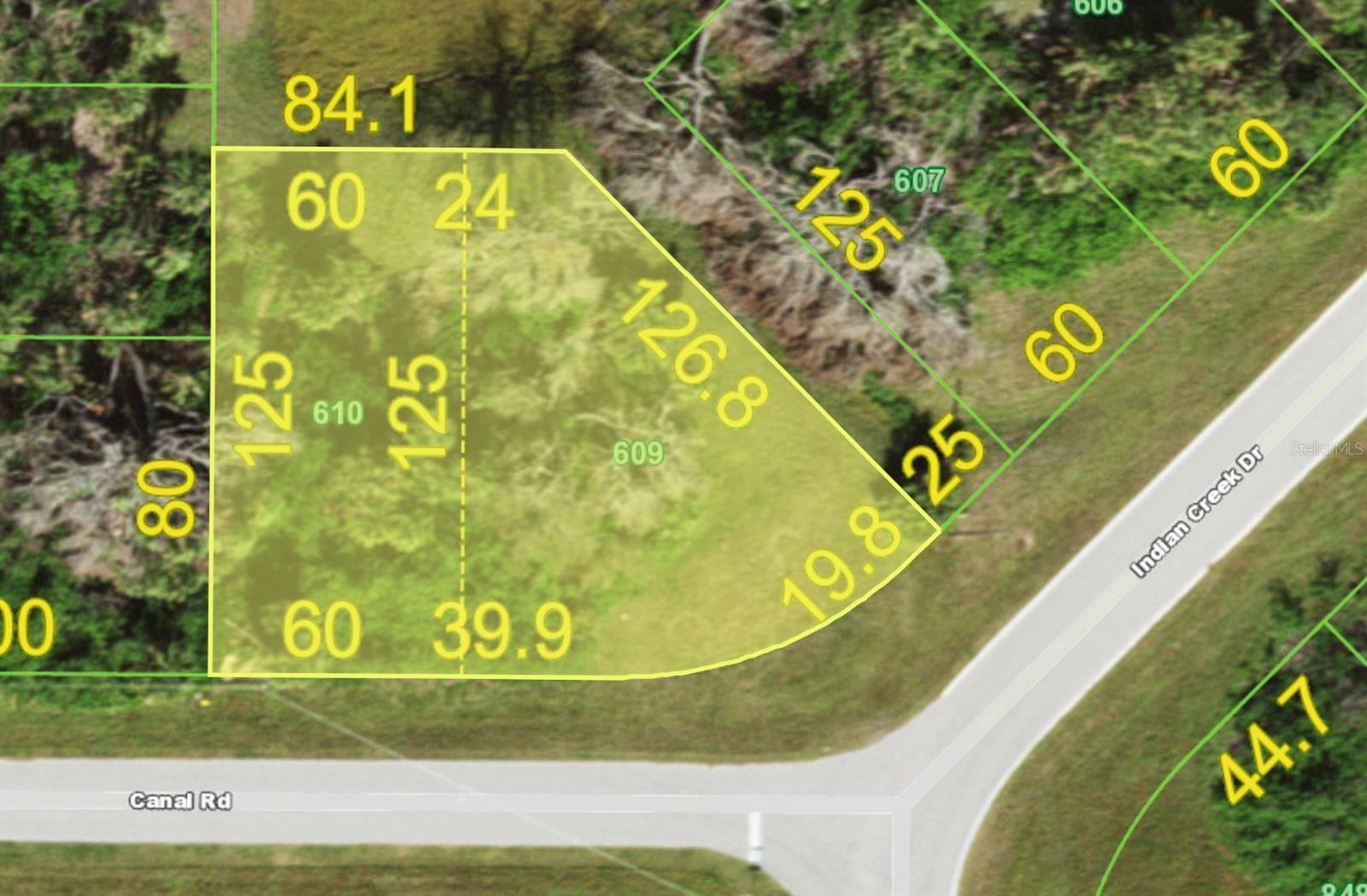 Property Photo: 124 Canal Road FL 33947
