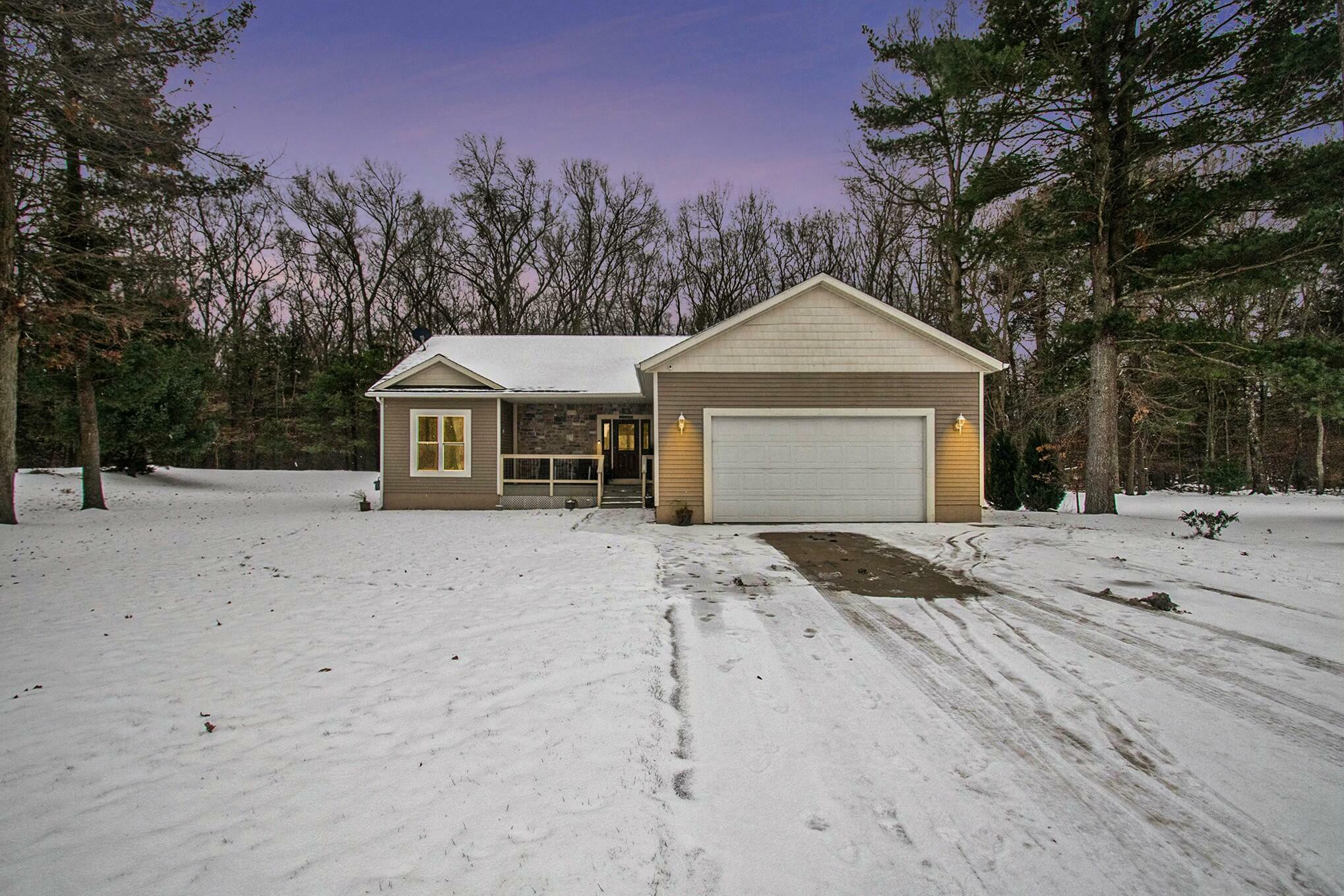 Property Photo:  5229 Jackson Court  MI 49437 