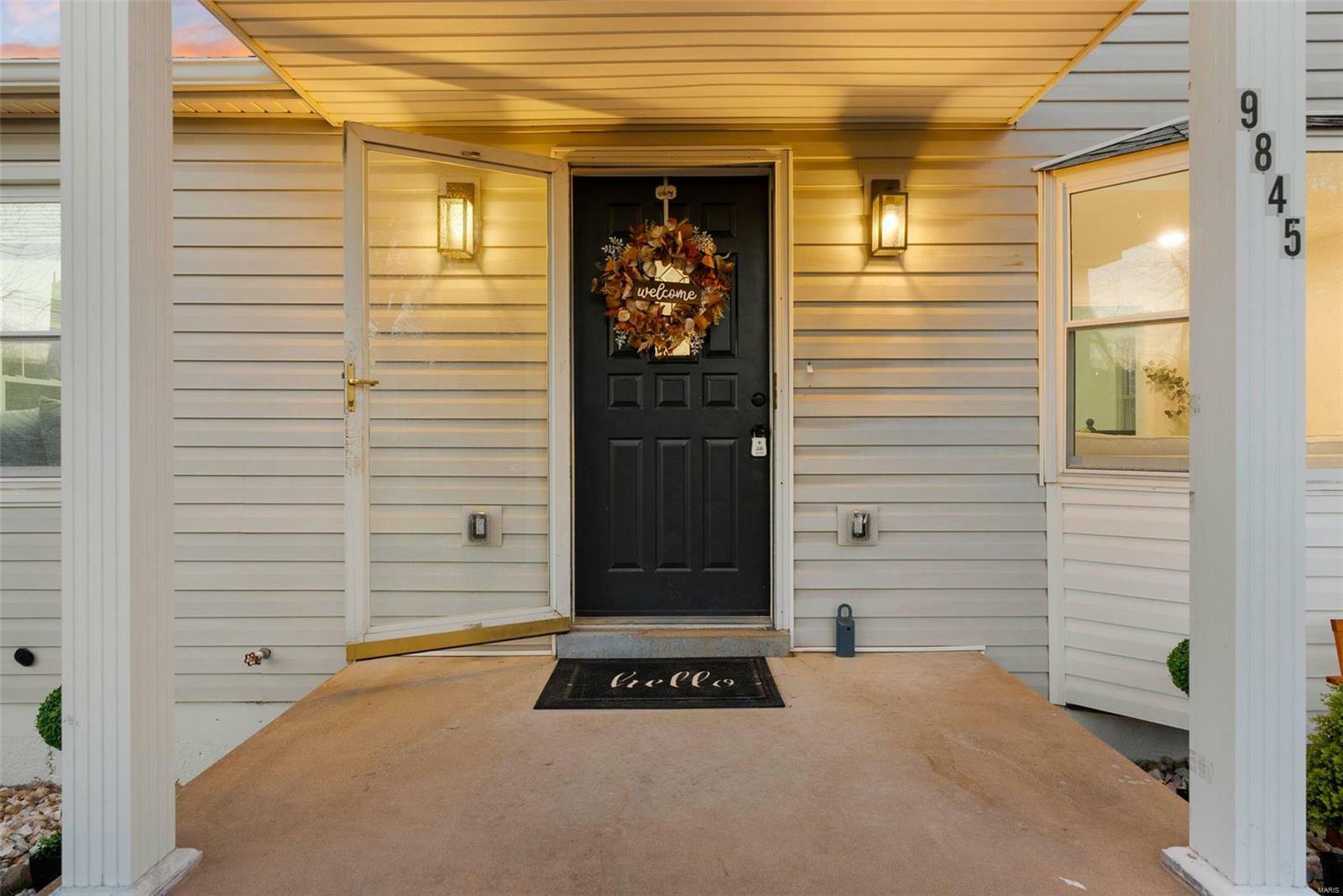 Property Photo:  9845 Meadow View Drive  MO 63114 