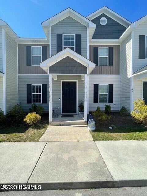 Property Photo:  105 W Murrow Lane  NC 28546 