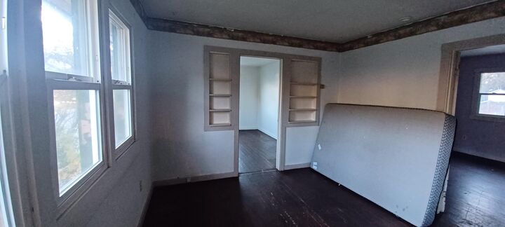Property Photo:  252 5th Street  OR 97442 