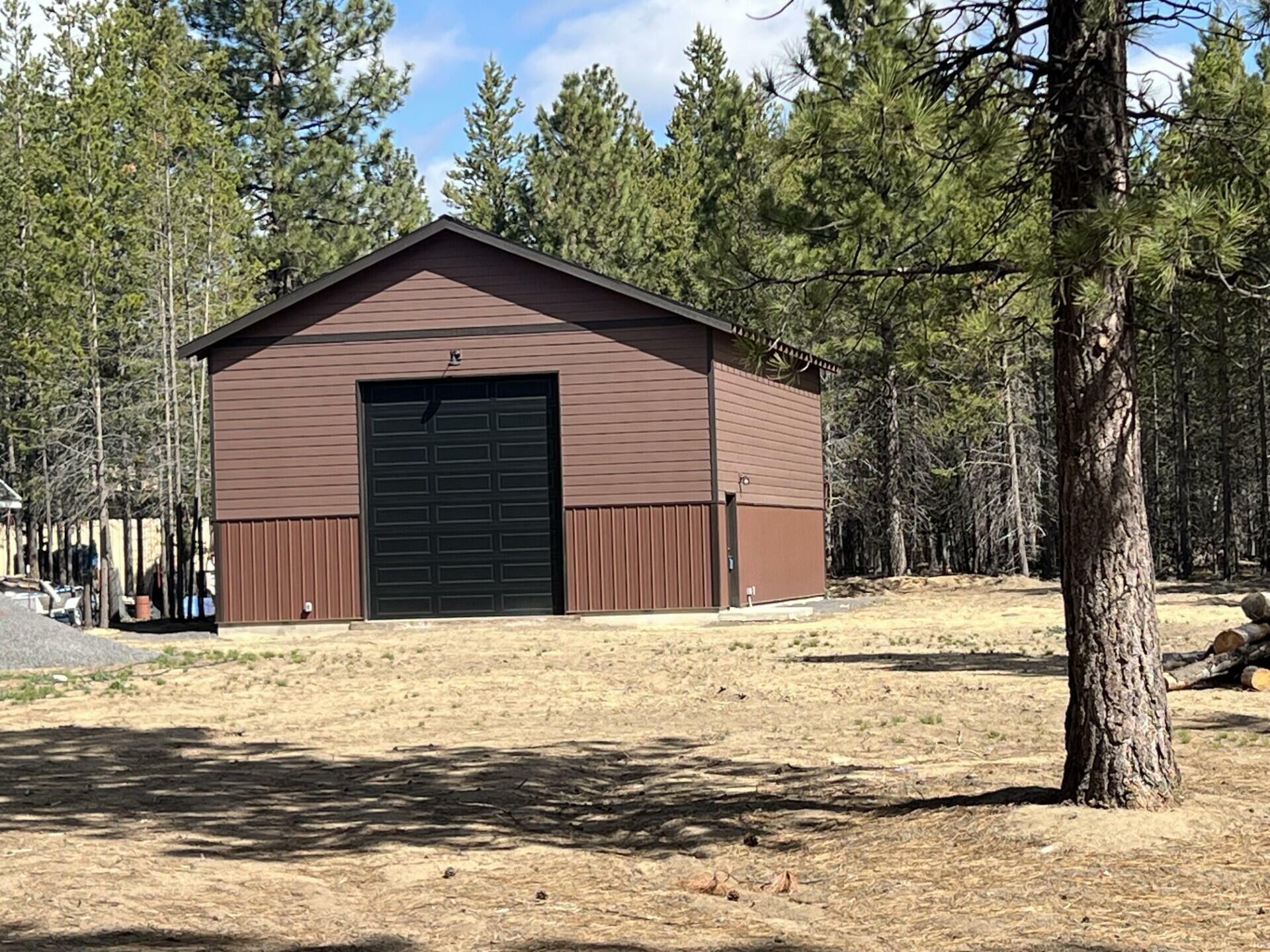 Property Photo: 15804 Sunrise Boulevard OR 97739