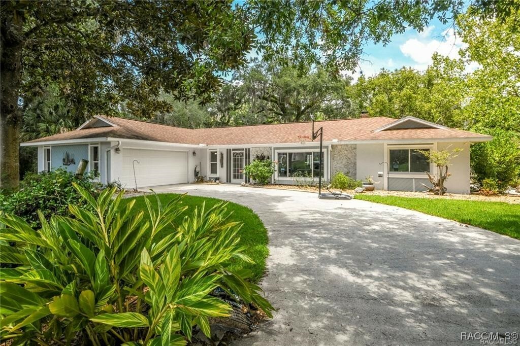 Property Photo:  11815 W Waterway Drive  FL 34448 