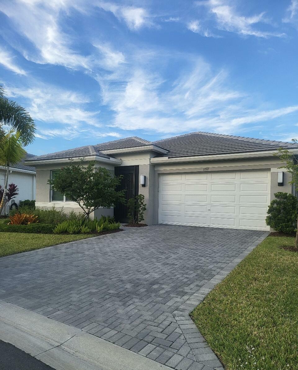 Property Photo:  13517 SW Oceanus Boulevard  FL 34987 